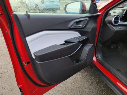 New 2026 Chevrolet Trax LT w/ Driver Confidence Package image 6