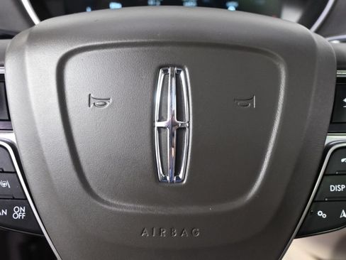 Used 2020 Lincoln Nautilus Reserve w/ Equipment Group 201A AWD/4WD image 35
