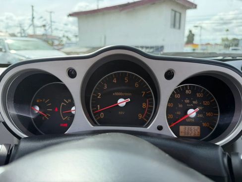 Used 2008 Nissan 350Z Touring RWD image 18
