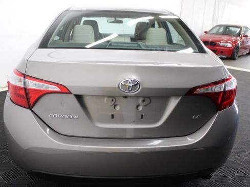 Used 2015 Toyota Corolla LE FWD image 6