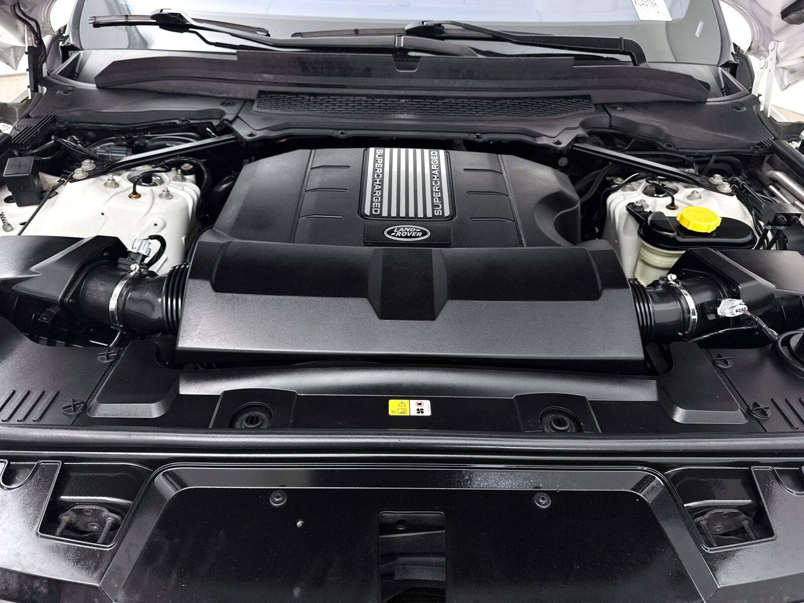 Used 2016 Land Rover Range Rover Sport Supercharged AWD/4WD image 9