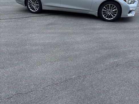 Used 2018 INFINITI Q50 Luxe w/ Essential Package (3.0T Luxe) AWD/4WD image 3