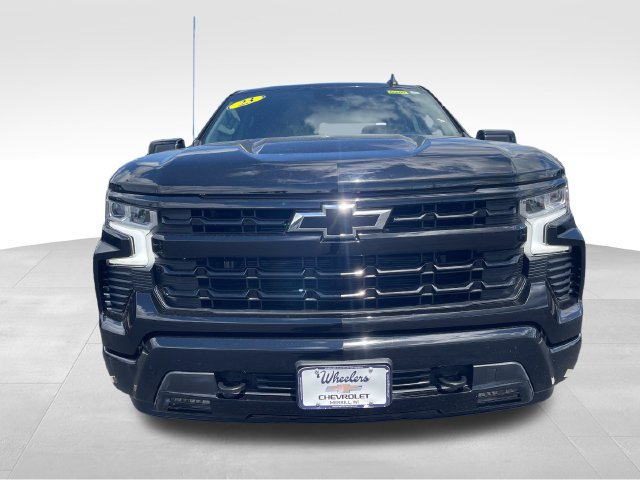 Used 2023 Chevrolet Silverado 1500 RST w/ Z71 Off-Road Package AWD/4WD image 9