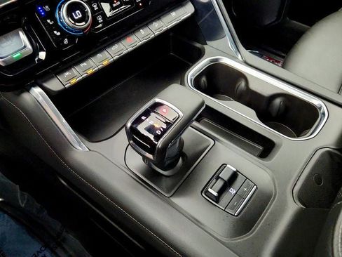 Used 2023 GMC Sierra 1500 Denali AWD/4WD image 17