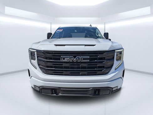 Used 2024 GMC Sierra 1500 Elevation w/ X31 Off-Road Package AWD/4WD image 7