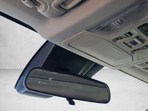 Used 2025 Toyota RAV4 XLE w/ Convenience Package FWD image 21