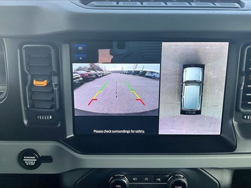 Used 2021 Ford Bronco Badlands image 12