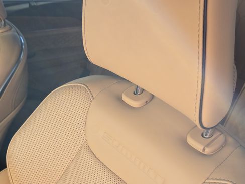 Used 2024 Jeep Grand Cherokee L Summit image 18