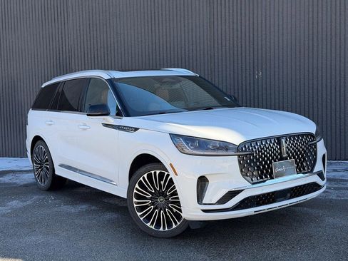 New 2026 Lincoln Aviator Black Label image 9