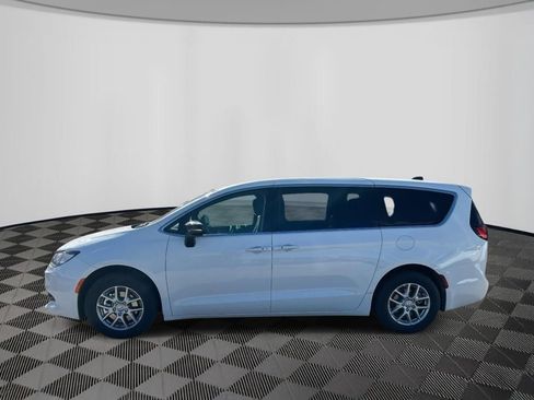 New 2026 Chrysler Voyager LX FWD image 2