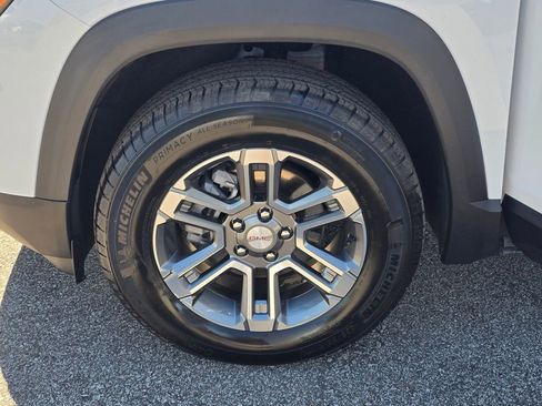 Used 2025 GMC Terrain Elevation image 31