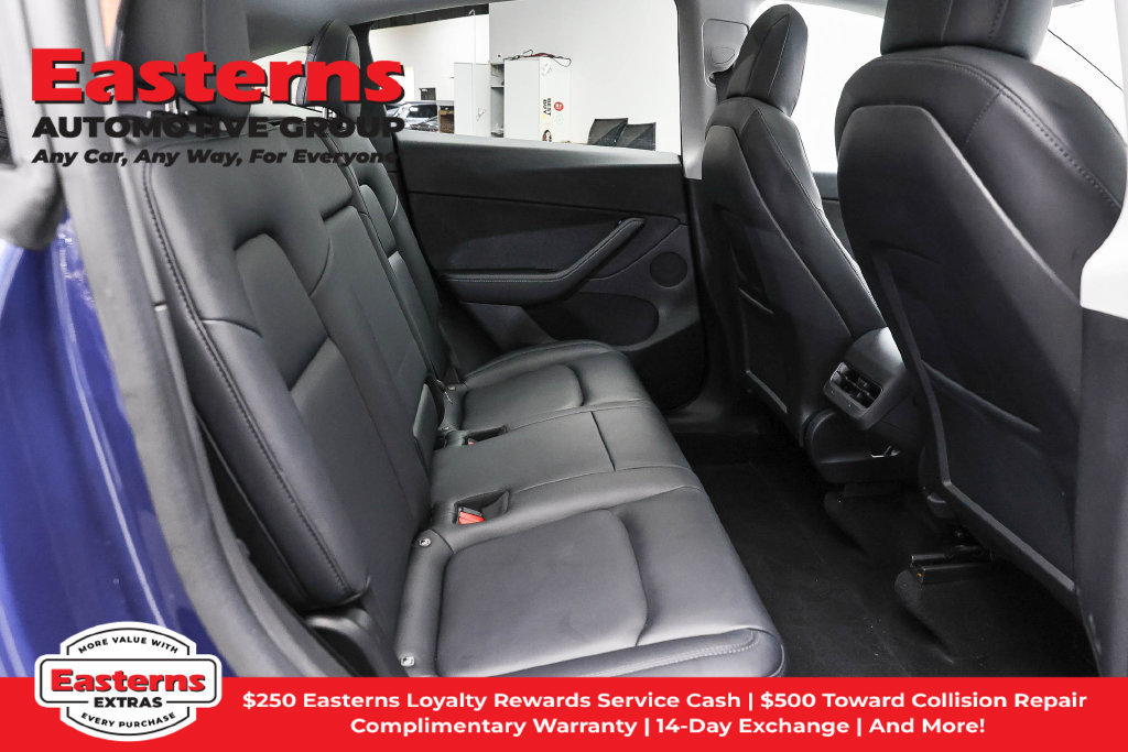 Used 2021 Tesla Model Y Long Range AWD/4WD image 18