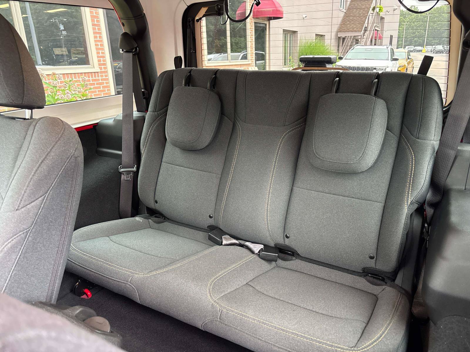 Used 2025 Jeep Wrangler Sport AWD/4WD image 11