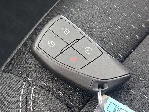 New 2025 Chevrolet Blazer EV LT image 32