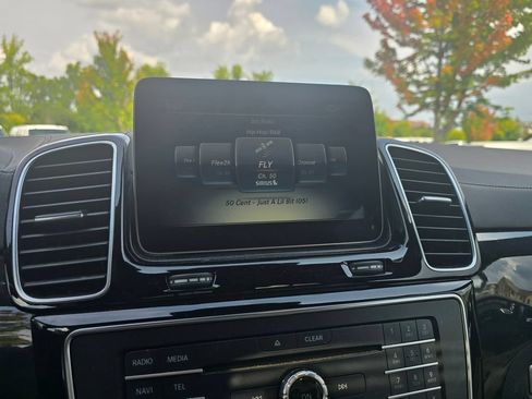 Used 2017 Mercedes-Benz GLS 450 4MATIC image 29