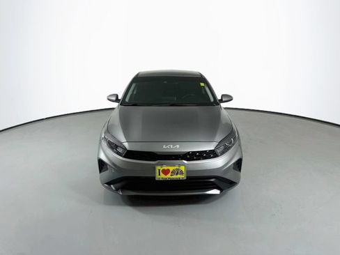 Used 2024 Kia Forte LXS FWD image 4