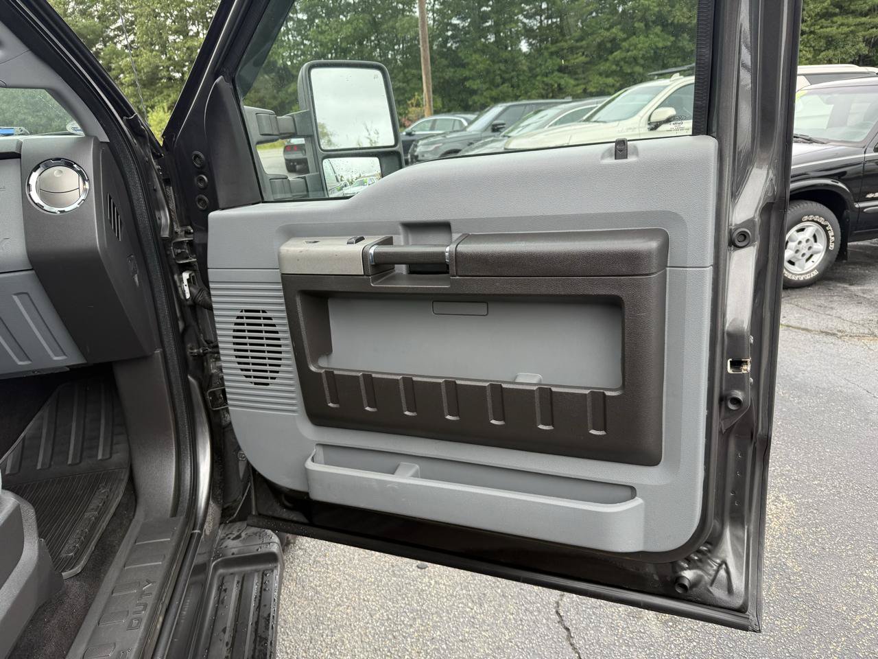 Used 2015 Ford F350 XLT AWD/4WD image 18