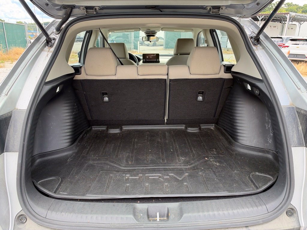 Used 2023 Honda HR-V LX image 9