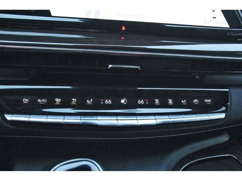 Certified 2024 Cadillac Escalade Sport Platinum w/ LPO, ONYX Package image 25