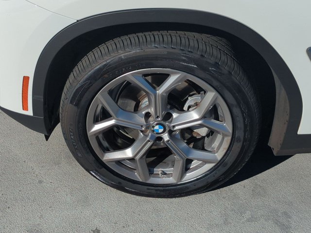 Used 2024 BMW X3 sDrive30i w/ Premium Package w/ZPA RWD image 26