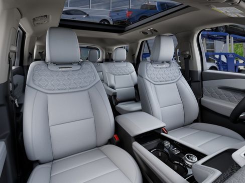 New 2027 Ford Explorer Platinum w/ LUX Leather Package AWD/4WD image 10