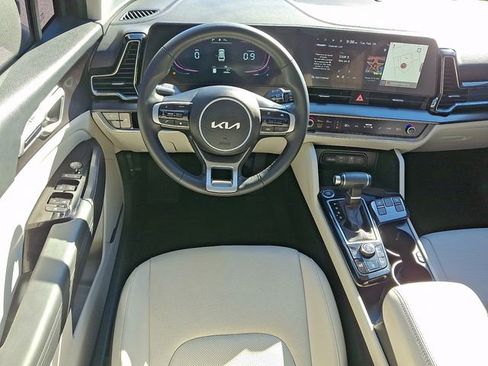 Certified 2025 Kia Sportage EX image 12