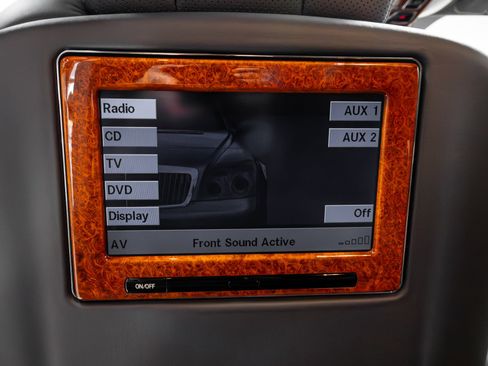 Used 2004 Maybach 57 image 37