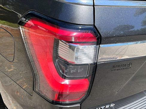 Used 2019 Ford Expedition Limited AWD/4WD image 20