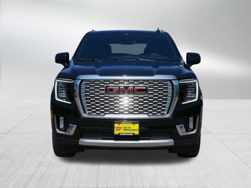 Used 2023 GMC Yukon Denali AWD/4WD image 2