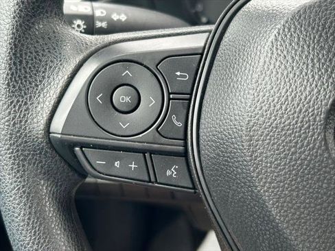 Certified 2025 Toyota Corolla LE FWD image 30