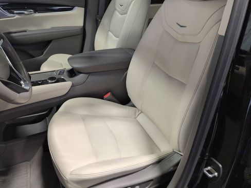 Used 2023 Cadillac XT6 Premium Luxury AWD/4WD image 21