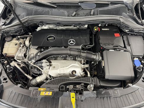 Used 2021 Mercedes-Benz GLA 250 4MATIC image 12