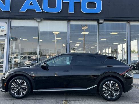 Used 2024 Kia EV6 Light RWD image 2