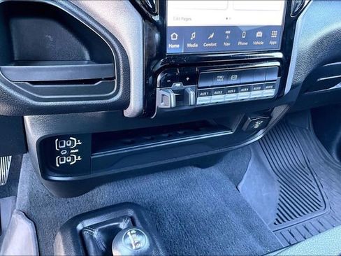 Used 2024 RAM 3500 Tradesman w/ Chrome Appearance Group image 23