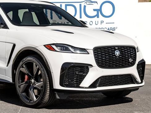 Used 2024 Jaguar F-PACE SVR AWD/4WD image 5