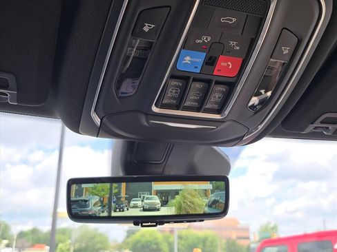 New 2026 Jeep Grand Cherokee L Limited AWD/4WD image 16