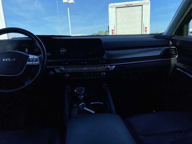 Used 2025 Kia Telluride S FWD image 17