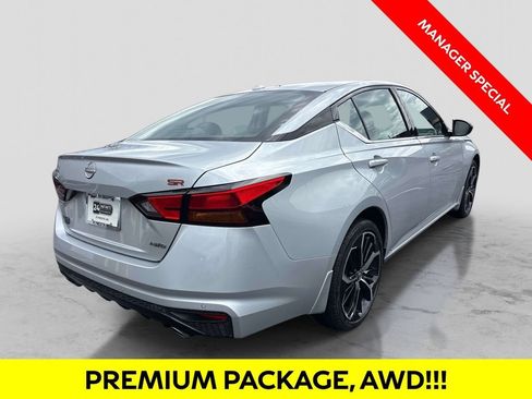 Used 2024 Nissan Altima 2.5 SR w/ SR Premium Package AWD/4WD image 5