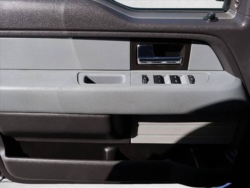 Used 2013 Ford F150 XLT w/ XLT Chrome Pkg AWD/4WD image 11
