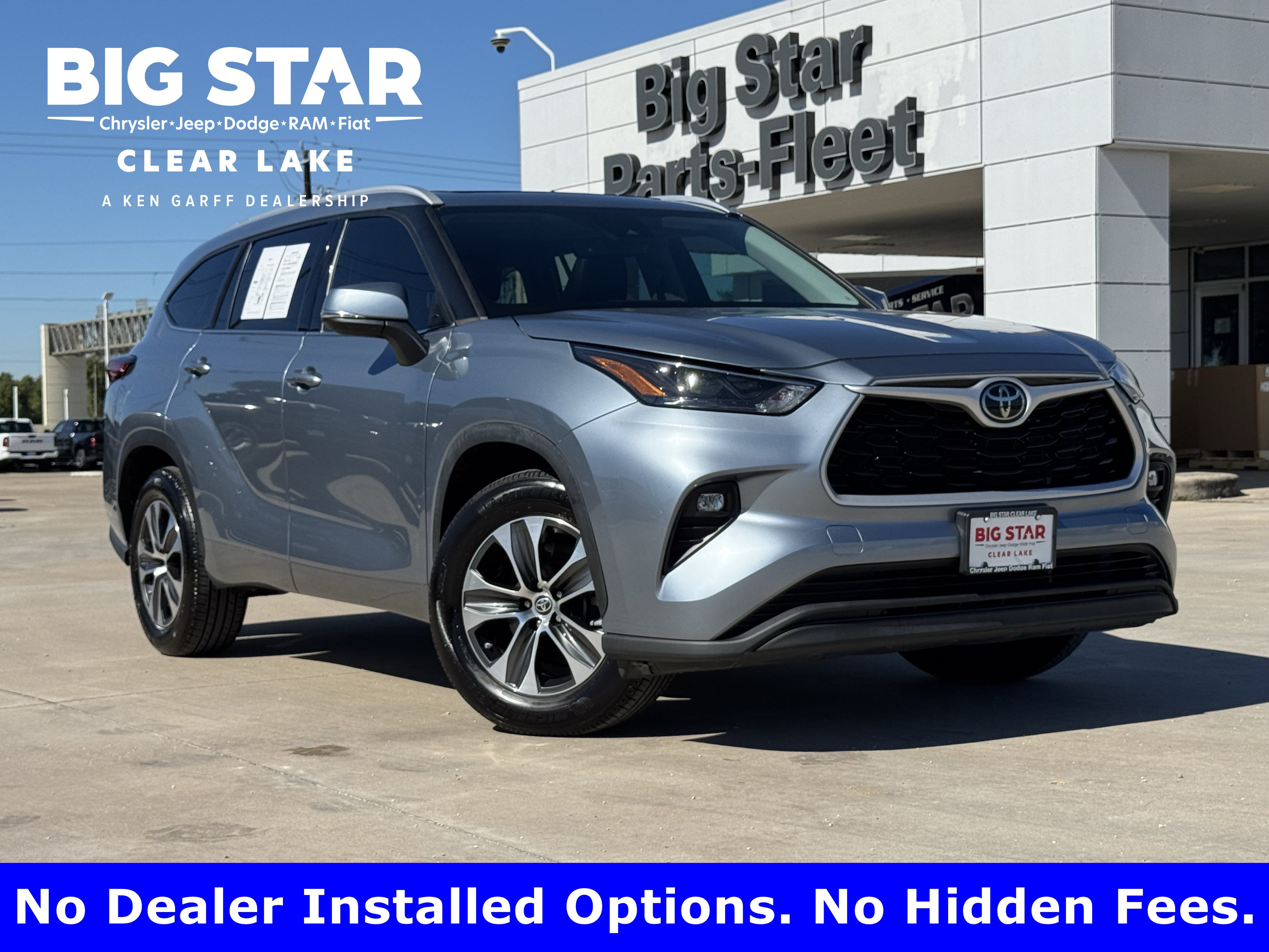 Used 2022 Toyota Highlander XLE FWD 360° Tour