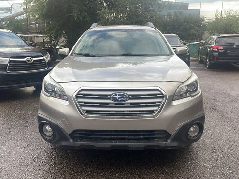 Used 2016 Subaru Outback 2.5i Premium AWD/4WD image 2