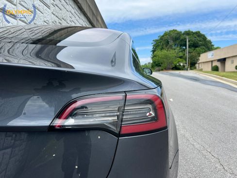 Used 2018 Tesla Model 3 Mid Range RWD image 17