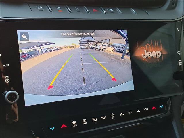 New 2026 Jeep Grand Cherokee Limited w/ Limited Altitude Package AWD/4WD image 12