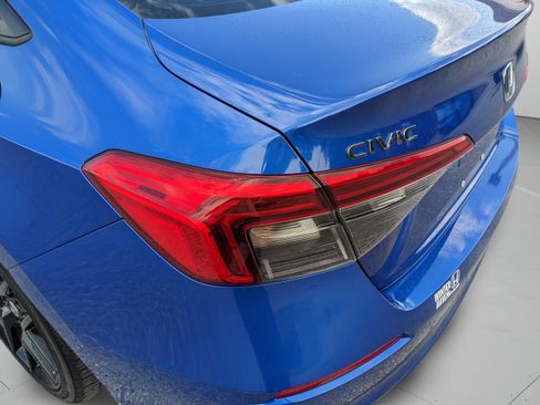 Used 2024 Honda Civic Sport image 14