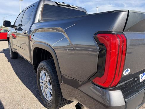 Used 2022 Toyota Tundra SR5 w/ SR5 Premium Package image 16