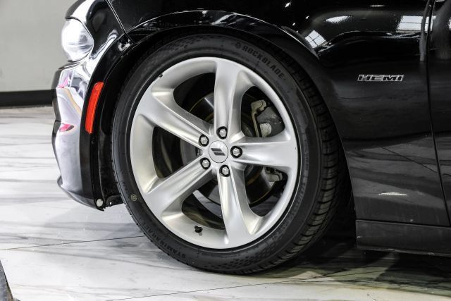 Used 2018 Dodge Charger R/T RWD image 54