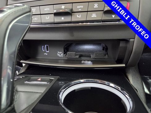 Used 2023 Maserati Ghibli Trofeo image 36