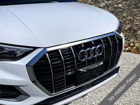 Used 2019 Audi Q3 2.0T Premium w/ Convenience Package AWD/4WD image 24