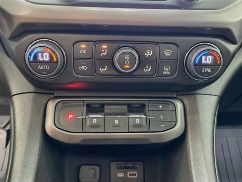 Used 2023 GMC Acadia AT4 w/ Technology Package AWD/4WD image 19