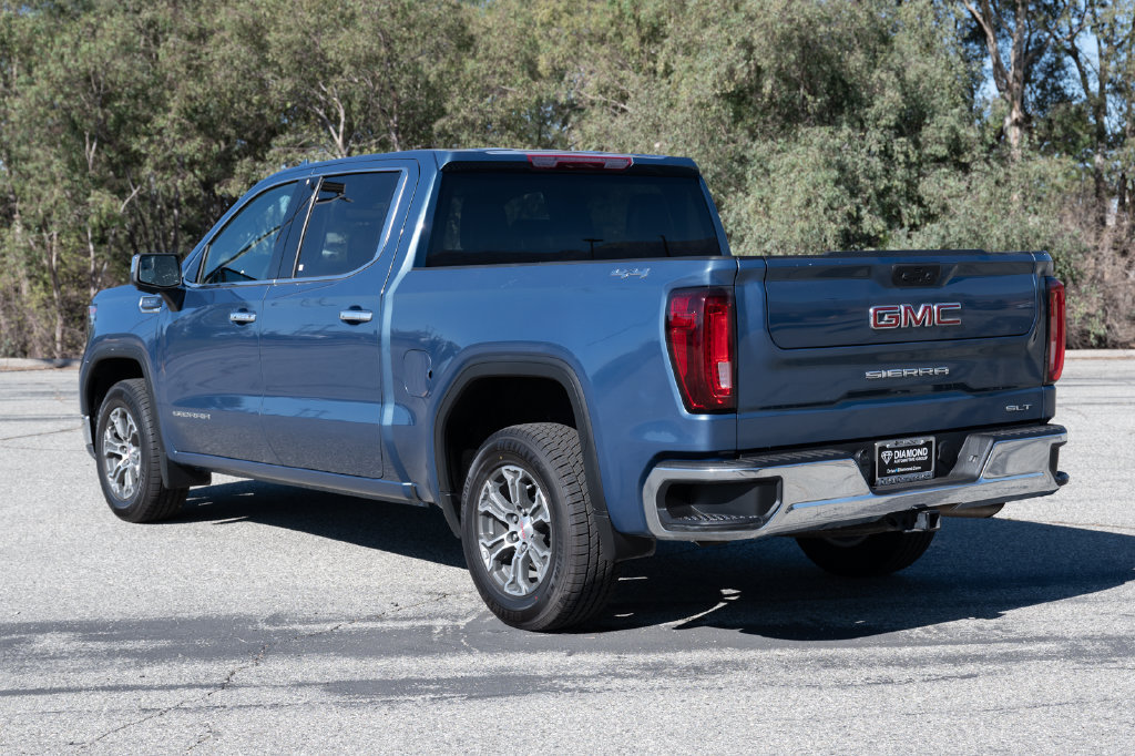 Used 2024 GMC Sierra 1500 SLT AWD/4WD image 7